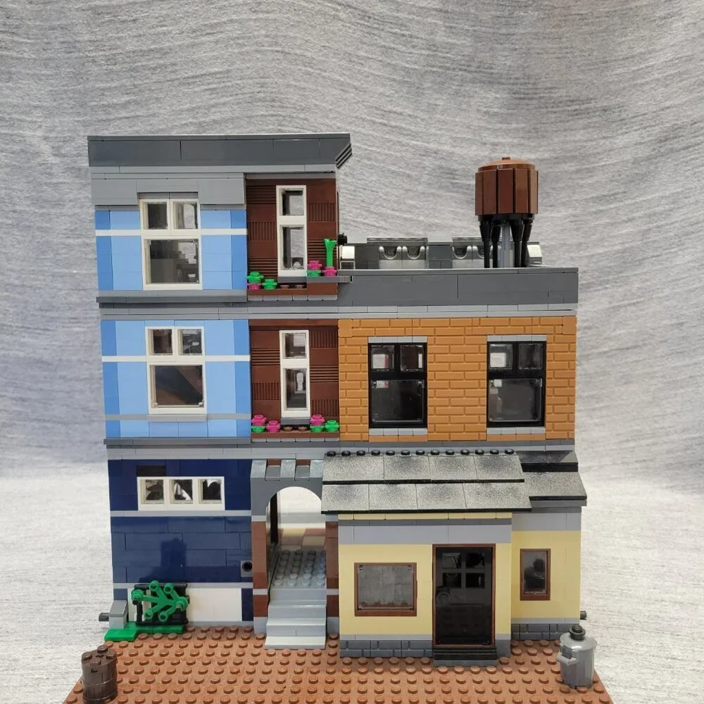 Lego Creator 10246 Detective's Office - Picture 11 of 16
